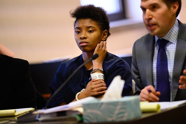Una adolescente de Wisconsin enfrenta cadena perpetua por matar a un pedófilo que supuestamente abusaba de ella