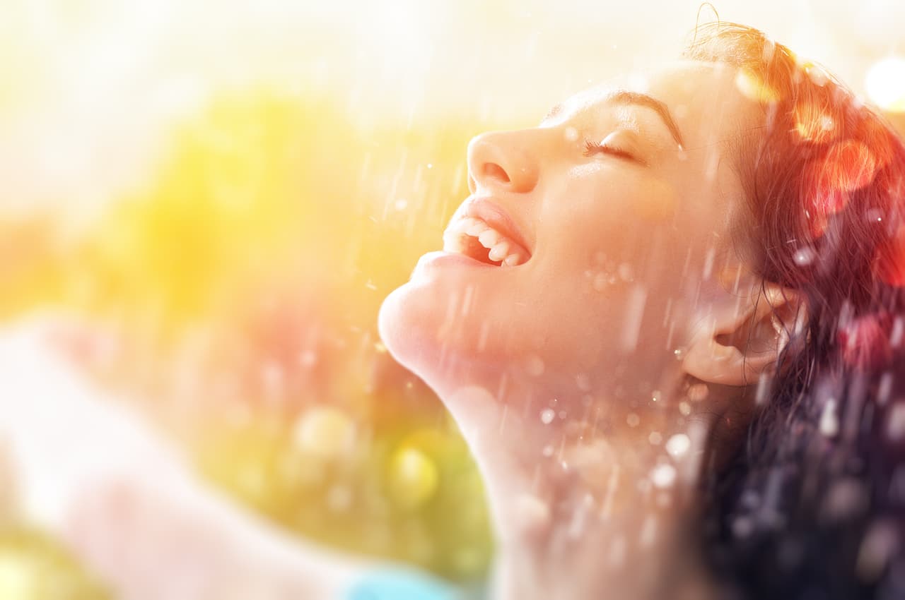 Estás entrando en lo que se llama un ciclo de aprendizaje y experiencias en el que vas a reconocer tus errores pasados y al mismo tiempo apreciarlo todo de forma positiva, sin castigarte tu mismo, sino más bien, perdonándote y prometiéndote verlo todo de una forma diferente.