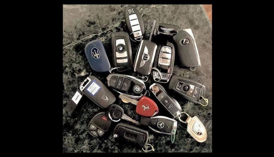 De hecho, la familia Guzmán ha demostrado tener una colección de autos calculada en millones de dólares.