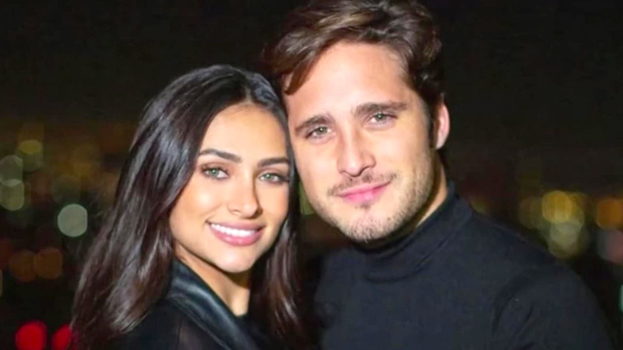 "Muy feliz, enamorado": Diego Boneta aclara si le pidió matrimonio a su novia Renata Notni
