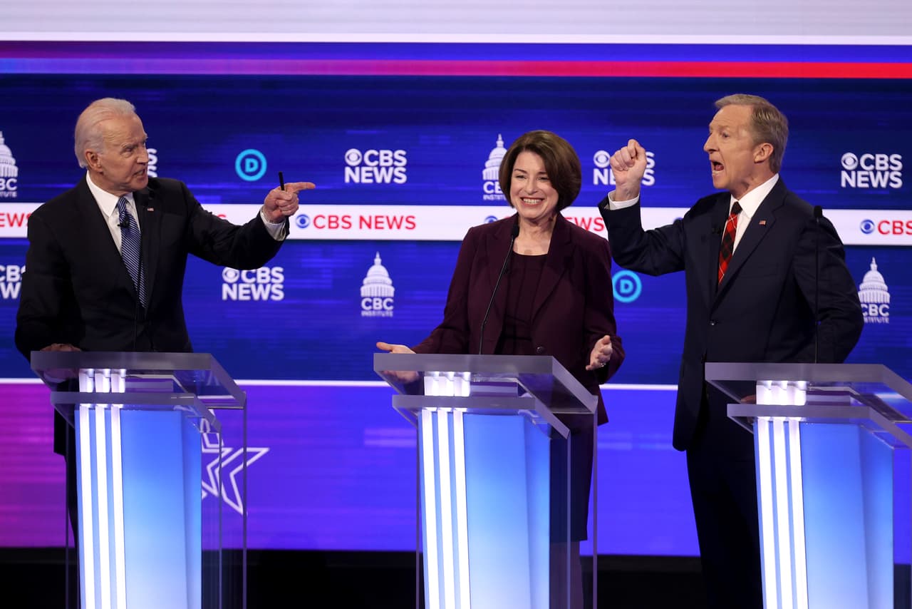 <b>Tom Steyer: “</b>Van a tener que tender la mano en el clima, y mostrar que Joe Biden entiende lo importante que es detener el cambio climático, entiende la justicia ambiental en sus raíces, como él (Sanders) lo hace”, dijo el millonario en referencia a los partidarios del progresista, 
<a href="https://www.univision.com/local/los-angeles-kmex/elecciones-estados-unidos-2020/tom-steyer-pide-un-agenda-progresista-al-dar-su-respaldo-a-joe-biden">cuando anunció su apoyo a Biden</a> el 9 de abril.