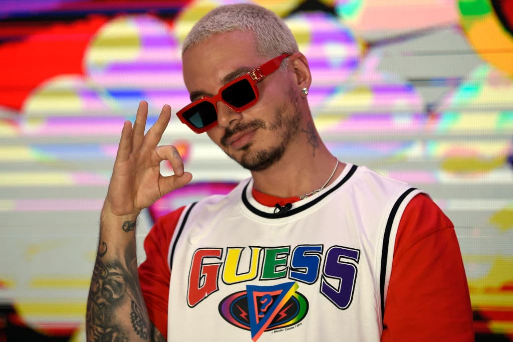Mujeres negras atadas con correa: YouTube retira video de J Balvin que Colombia criticó por machista
