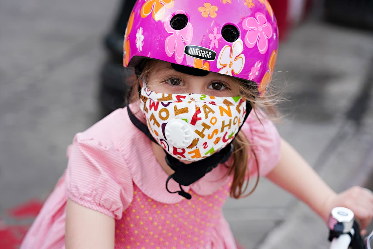 El uso de la mascarilla es obligatorio para todas las personas mayores de 5 años.