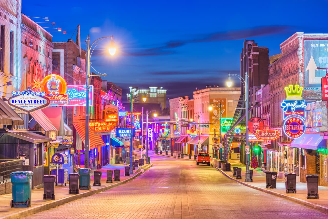 <b>Puesto 3: Memphis, Tennessee. </b>11.4 crímenes violentos y 42.7 delitos contra la propiedad. Esta ciudad asigna 0.7 % de su presupuesto a los servicios comunitarios. Según el estudio, las ciudades más seguras destinan tres veces más dinero a los servicios comunitarios (9% del presupuesto) que las ciudades más peligrosas (en promedio solo 3%).