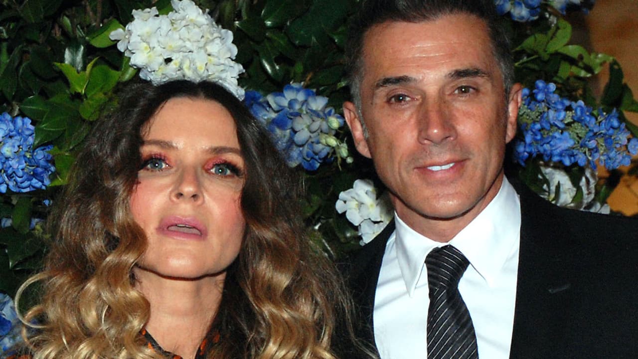 Issabela Camil "no entiende" por qué Sergio Mayer se mete en tantas polémicas
