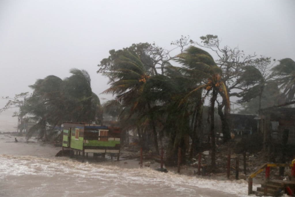 El huracán Iota castigará una región en Centroamérica que hace apenas unas dos semanas fue golpeada por 
<a href="https://www.univision.com/noticias/mundo/tres-personas-muertas-y-cuantiosos-danos-materiales-el-balance-del-huracan-eta-en-nicaragua-y-honduras">el ciclón Eta, causando decenas de muertos y numerosos daños materiales.</a>