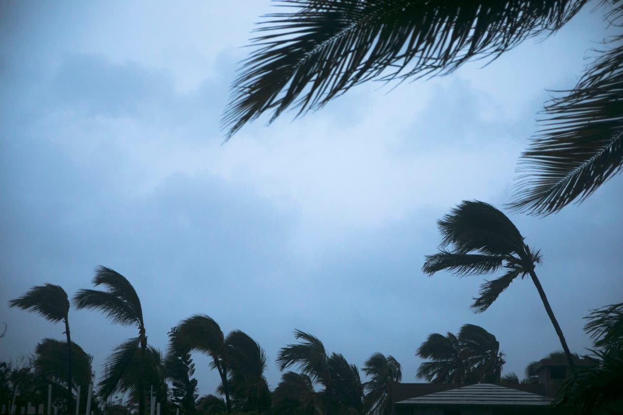Tal y como el Servicio Nacional de Meteorología anunció, las próximas horas serán de alerta crítica en el sur de California debido a la combinación de fuertes vientos, altas temperaturas y poca humedad.