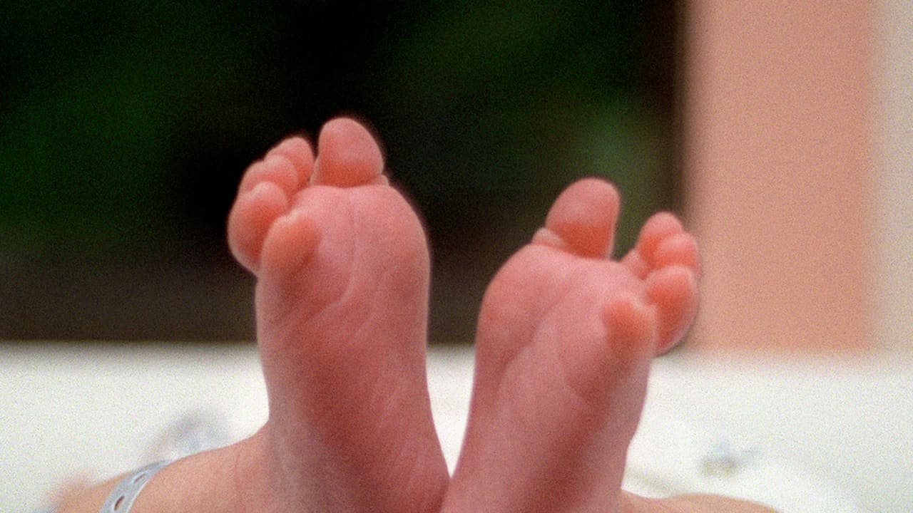 Investigan la muerte de bebé de tres meses que se ahogó en su casa en Chevy Chase, Maryland