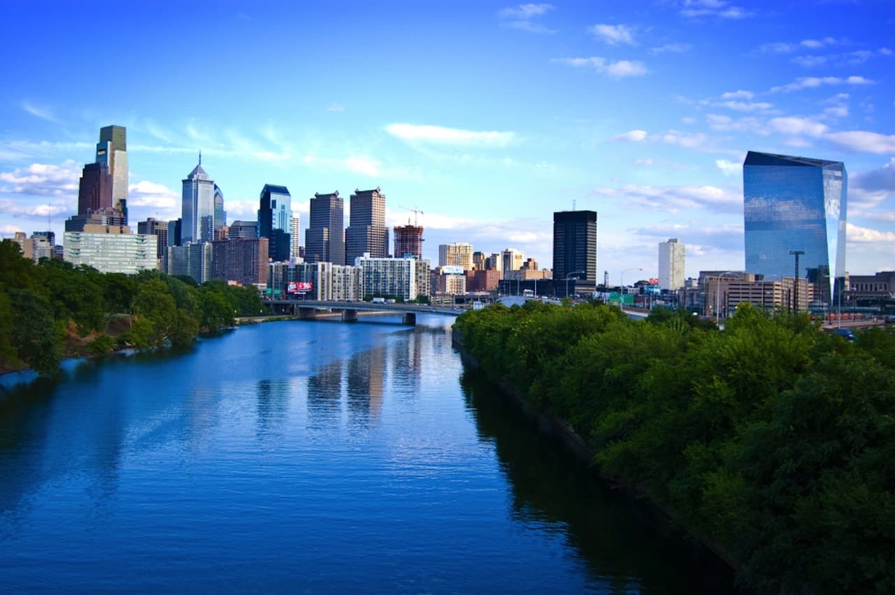 <b>Philadelphia</b>: El empleo en la industria del transporte creció entre los años 2015 y 2018. Los camioneros están en demanda en esta ciudad.