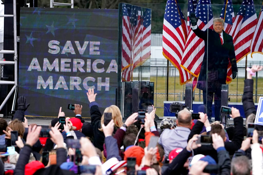 Panel que investiga el asalto al Capitolio cita a 6 importantes socios de la campaña de Trump