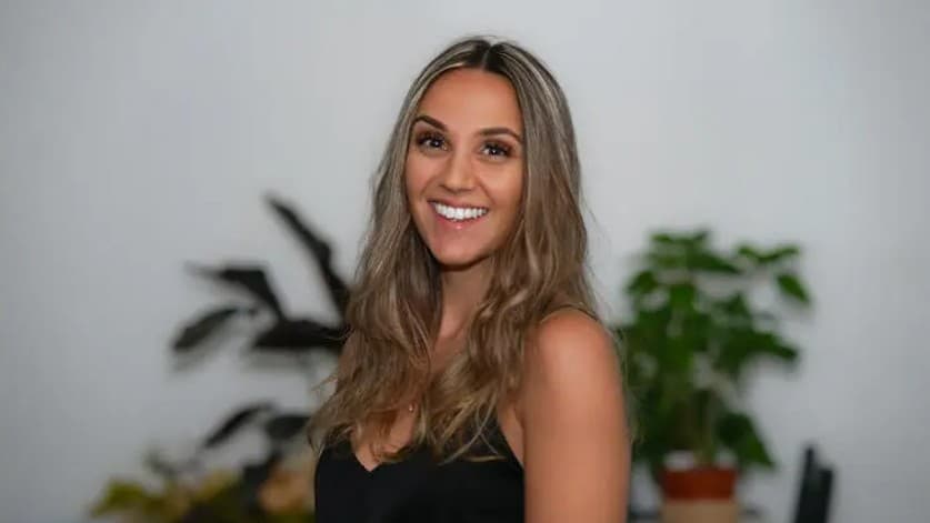 Alexia López, estudiante de PdD de la Universidad Central de Lancashire (UCLan), quien descubrió el Gran Anillo y el Arco Gigante.