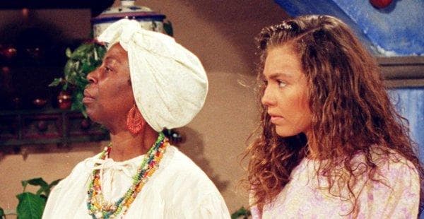 <b>Julia Marichal</b>
<br>En 2011, la noticia de la muerte de 
<a href="https://www.univision.com/famosos/mama-cruz-la-simpatica-corazon-los-actores-de-marimar-que-ya-fallecieron-fotos">la actriz</a>, mejor conocida como Negra Corazón en la telenovela 
<i>Marimar</i>, conmocionó a los espectadores.