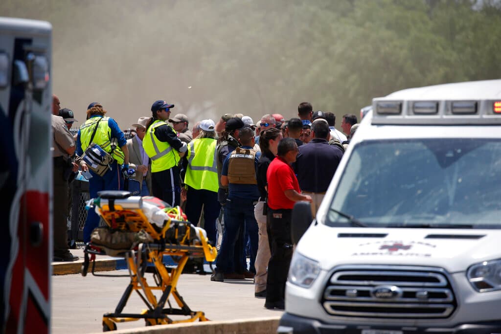 Se trata del 
<a href="https://www.univision.com/noticias/tiroteos/masacre-primaria-robb-uvalde-texas-estudiantes-muerte-sandy-hook-tiroteo">peor incidente armado en una escuela primaria desde Sandy Hook en 2012</a>.