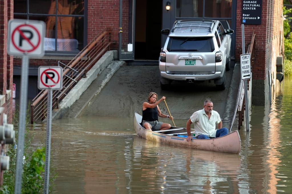 De fuertes tormentas a una "asfixiante" ola de calor: así castiga el clima extremo el inicio de semana en EEUU 