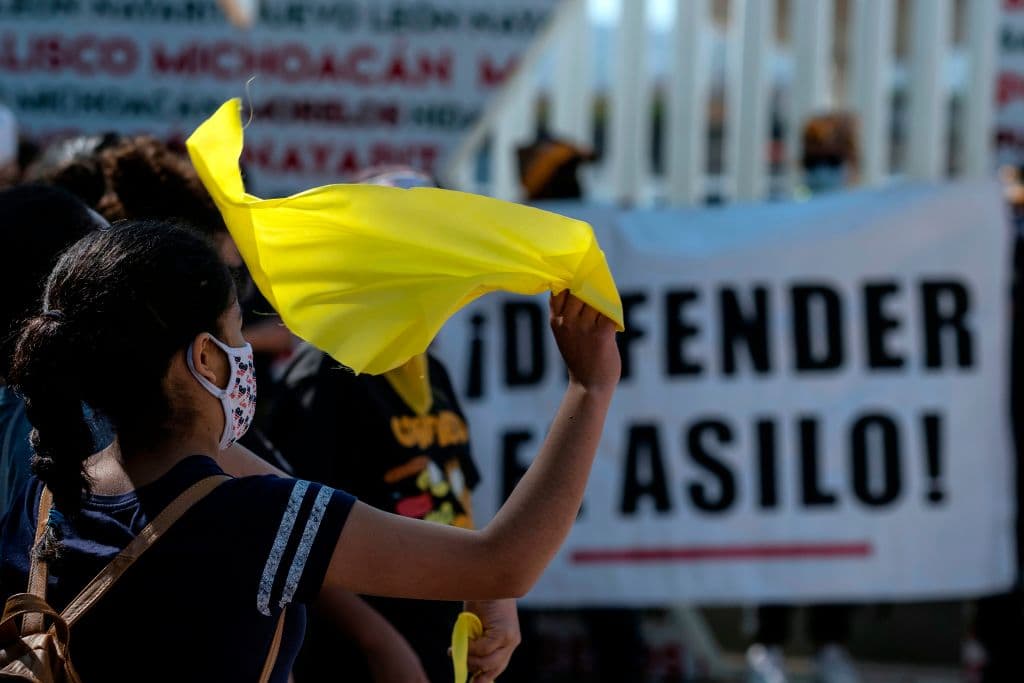 En una nueva guía, la Corte de Inmigración acelera los juicios de deportación y acorta plazos del debido proceso