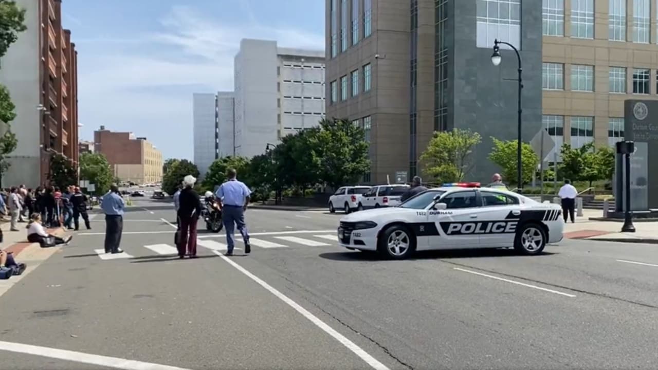 "Ya no hay peligro": Edificio del juzgado del condado de Durham reabre tras  amenaza de bomba  