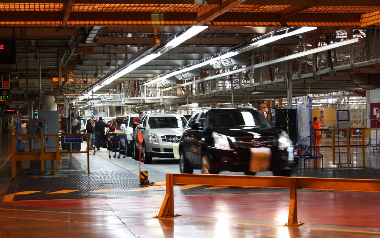 <b>Planta de Ensamble Ramos Arizpe General Motors</b>
<br>Ubicación: Ramos Arizpe, Coahuila. México.
<br>Establecida en 1981. 
<br>Extensión del complejo: 268 hectáreas.
<br>Productos exportados a Estados Unidos: 
<b>Chevrolet Sonic</b> y 
<b>Chevrolet Cruze hatchback</b>.
<br>Capacidad anual: 170,000 unidades.
<br>