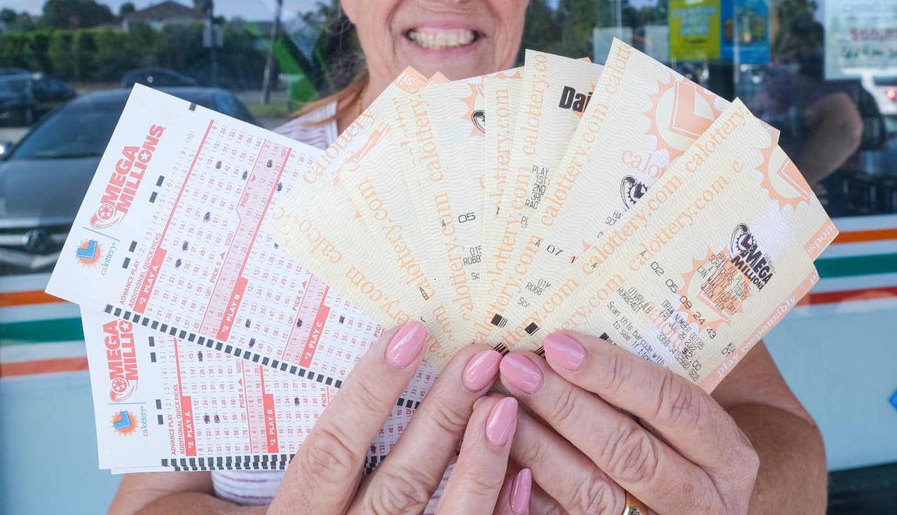 ¿Cuáles son las probabilidades de ganar un premio mayor de la lotería?