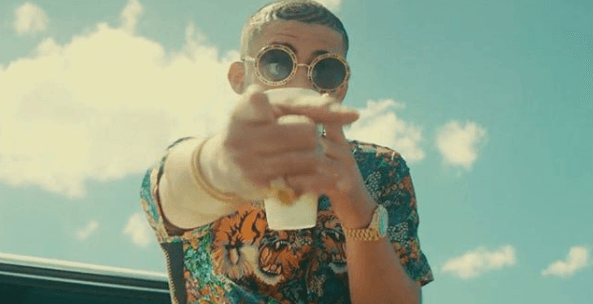 De acuerdo con el portal del periódico Publimetro, el también cantante de 'trap' indicó: “Yo tomé la foto y la puse de perfil y me puse el conejo en Twitter. El vacilón lo cogí a mi favor y empecé yo mismo a hacer chistes con eso”.