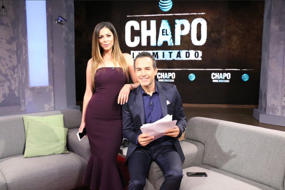 La serie llegó de la mano de otro proyecto, 
<b>'El Chapo Ilimitado'</b>. 
<b><a href="http://www.univision.com/temas/lourdes-stephen">Lourdes Stephen</a></b> y 
<b><a href="http://www.univision.com/temas/carlos-calderon">Carlos Calderón</a></b> fueron los presentadores de este programa que nos mostró contenido exclusivo de la serie.