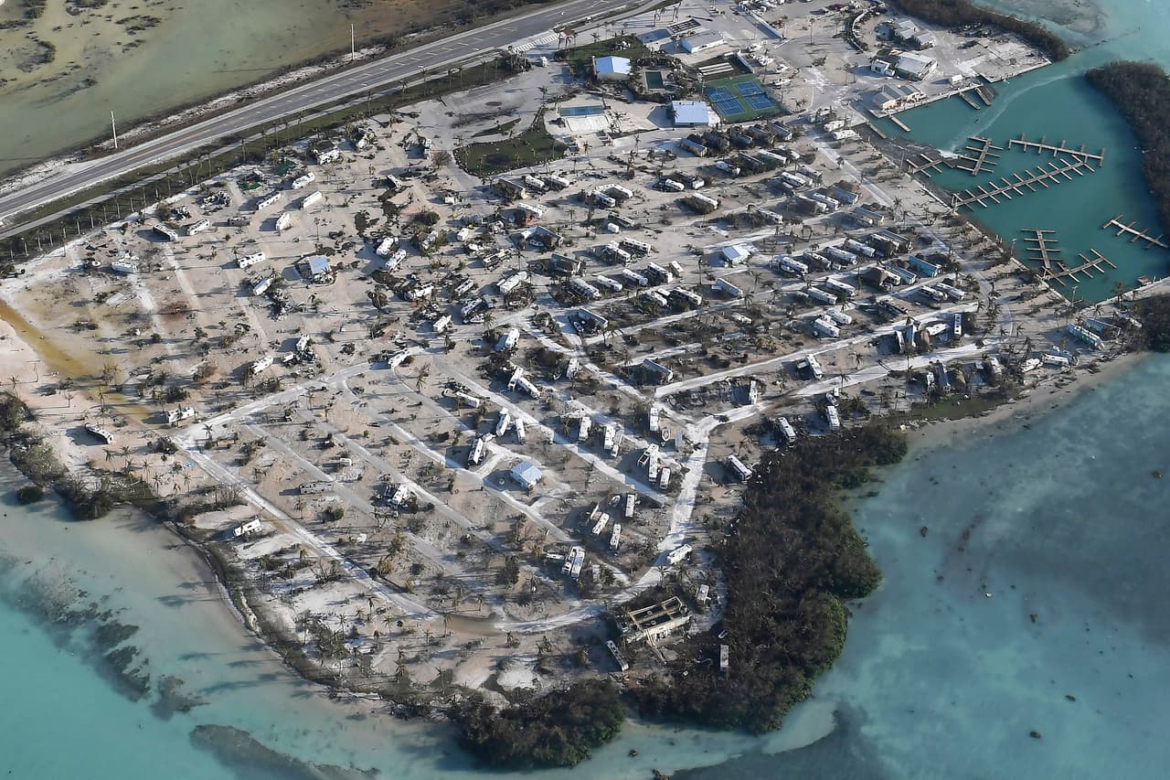Esta es la vista aérea de un parque de casas de remolque: Irma barrió con casi todas ellas y las que no, las volteó o destruyó.