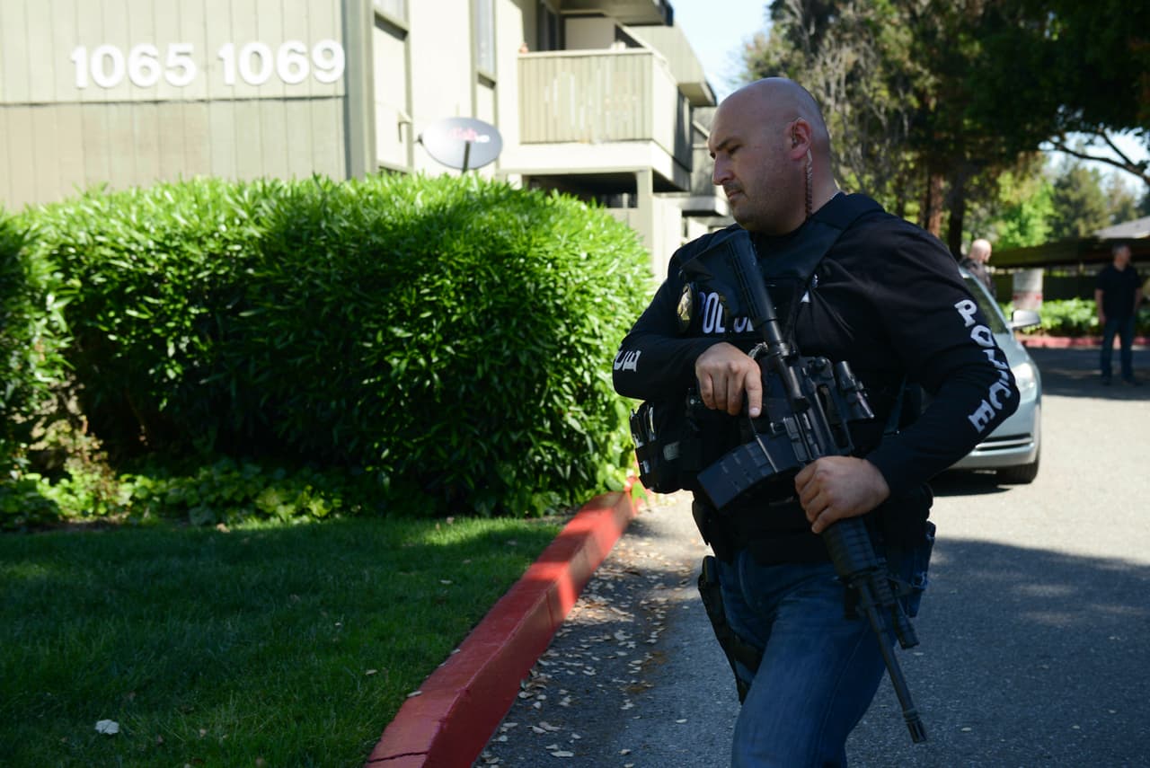 "Si determinamos que se cometió un crimen federal, nos vamos a involucrar más. Por ahora, la Policía de Sunnyvale es la agencia del orden que lidera la investigación", dijo Prentice Danner, vocero de la división del FBI en San Francisco.