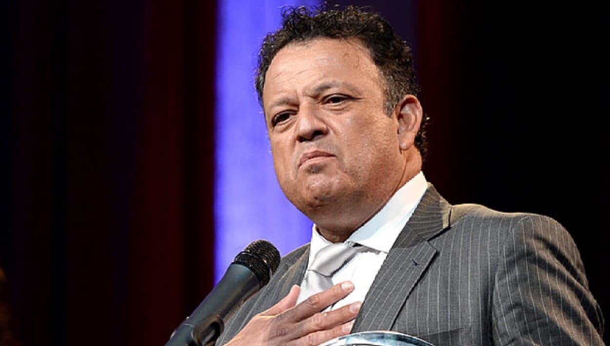 Comediante Paul Rodríguez denuncia violación de derechos durante su arresto por drogas en Burbank
