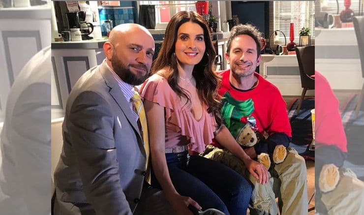 Diviértete con 
<b>Vecinos ahora de lunes a viernes a partir de las 7pm/6c por Galavisión</b>. ¡Te esperamos!