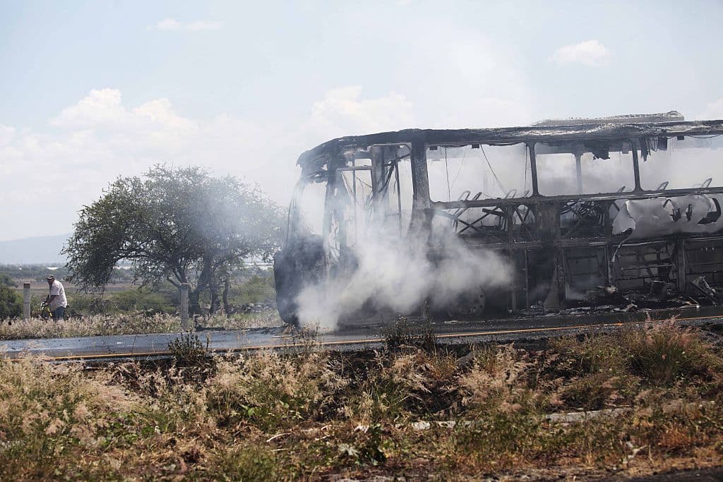 <b>Puesto 50:</b> 
<b>Valencia</b>, Venezuela. Homicidios por cada 100,000 habitantes: 
<b>34.65</b>. Habitantes: 1,292,985.
<br>
<b>Puesto 49: Minatitlán</b>, México. Homicidios por cada 100,000 habitantes: 
<b>34.67</b>. Habitantes: 314,348.
<br>
<b>Puesto 48: Teresina</b>, Brasil. Homicidios por cada 100,000 habitantes: 
<b>34.79</b>. Habitantes: 868,075.
<br>
<b>Puesto 47: León</b>, México (En la foto). Homicidios por cada 100,000 habitantes: 
<b>35.07</b>. Habitantes: 1,987,335.
<br>
<b>Puesto 46: Natal</b>, Brasil. Homicidios por cada 100,000 habitantes: 
<b>35.09</b>. Habitantes: 1,353,713.