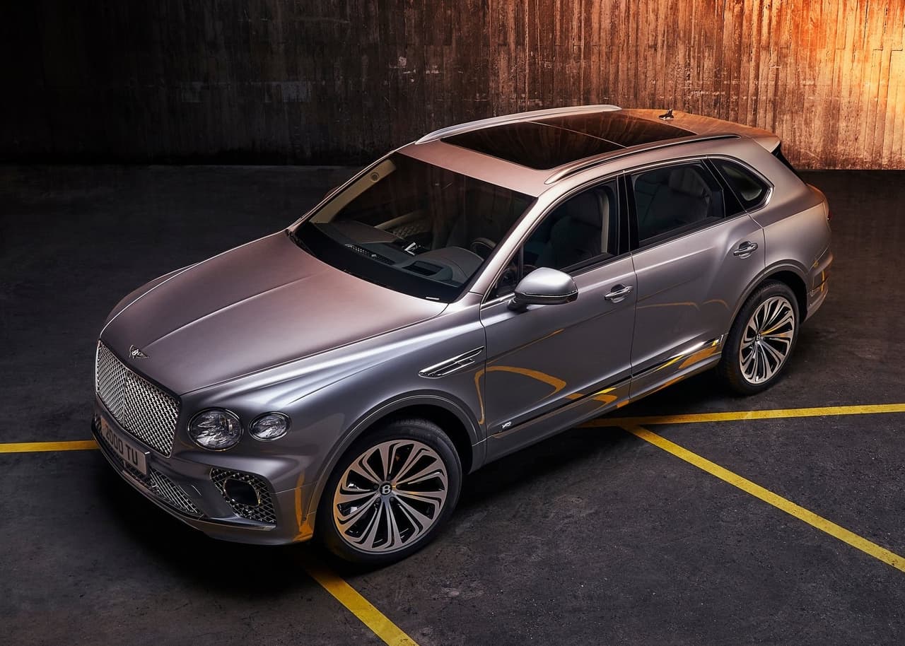 Los consumidores también han tenido un comportamiento similar con otras marcas de lujo. En el caso de Bentley, sus ventas han incrementado un 30% en comparación al mismo período de 2020, que por cierto fue su mejor año en ventas.