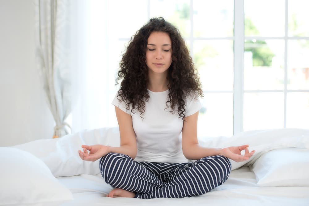 <b>Por el contrario, las personas yin</b> tienden a ser pasivas, relajadas, más prudentes, obedecen mejor las instrucciones, se apegan a los demás, son cuidadosos al responder para no herir a quienes aman, las respuestas no son bruscas ni agresivas.