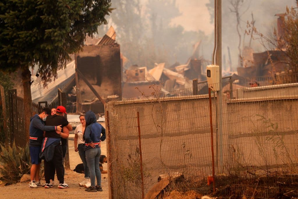 Del total de fallecidos, 10 se registraron en el pueblo de Santa Juana, en la región de Biobío, donde 
<b>cinco de ellos eran miembros de una misma familia</b>.
