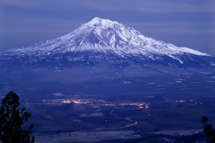 ¿Volcanes en California? Sí, son una amenaza real para el estado