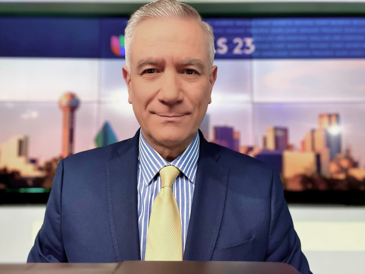 Ángel Pedrero Alonso presentador Univision 23 Dallas Fort Worth