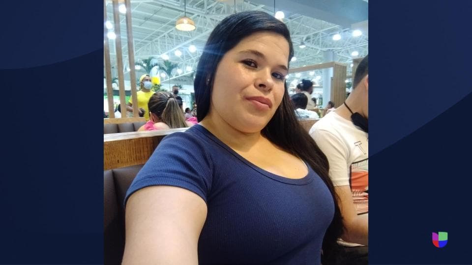 El incidente ocurrió durante una 
<b>disputa entre dos hombres en el establecimiento donde Jenny laboraba.</b> Uno de los individuos sacó un arma y disparó, impactando a Jenny en el corazón. A pesar de ser trasladada a una clínica, lamentablemente no sobrevivió.