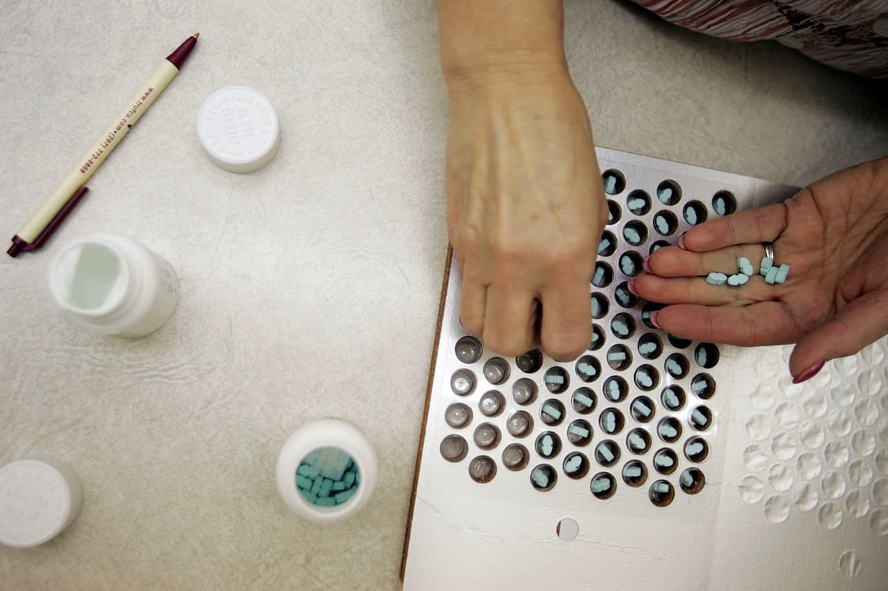 <b>¿Existe algún medicamento para prevenir o tratar el nuevo coronavirus?</b>
<br>Por el momento no se recomienda ningún medicamento específico para prevenir o tratar la infección por el nuevo coronavirus