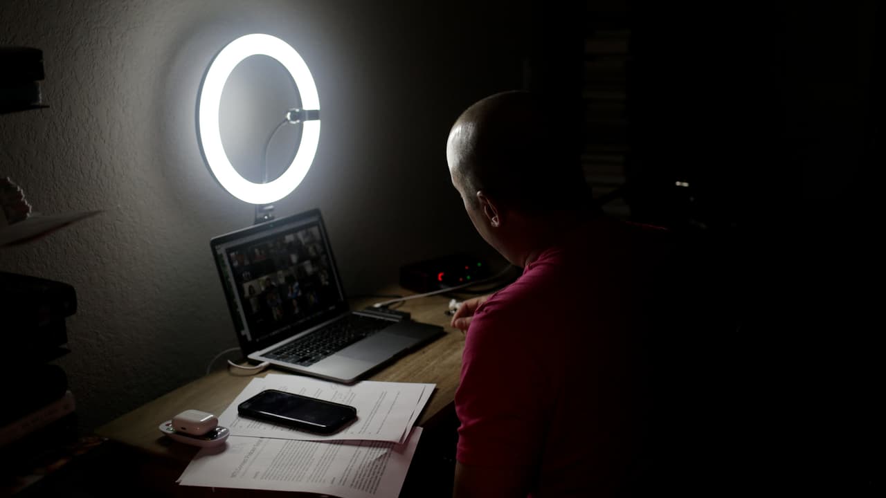 Demian Bellumio delivering his weekly podcast, MiamiTechLife.