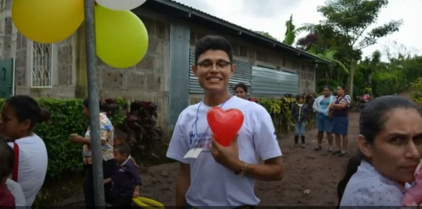 "Lesther is a missionary. The other day they spent the weekend painting a church, fixing the roof and carrying groceries for the elderly," his mother told Univision. (Photos courtesy of Lesbia Alfaro)