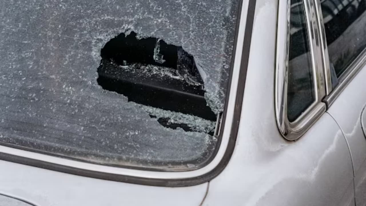 Conductora muere porque le arrojan una piedra al parabrisas: el segundo caso al sur de California