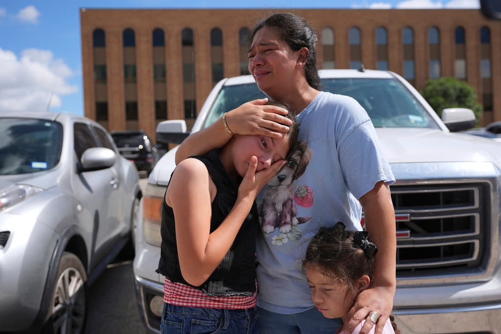La familia de Marlon Ríos y Norel López es solo una de las que sufren el impacto de los operativos de ICE para deportar a miles de inmigrantes indocumentados de Estados Unidos. Aunque se indicó que la medida se enfocaría en los criminales, personas sin expediente delictivo también han sido arrestadas y deportadas.