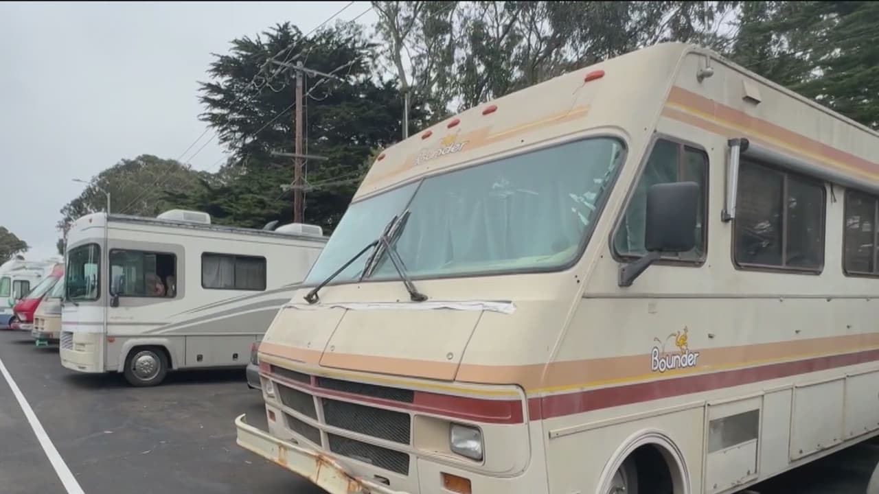 Proponen limitar a dos horas estacionamiento de casas rodantes en San Francisco