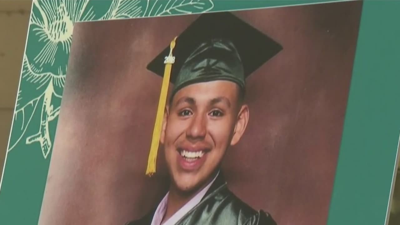 “Hace 13 días que mi hijo salió vivo y yo no lo he visto…”: Familia de Andrés Guardado exige conocer el resultado de su autopsia