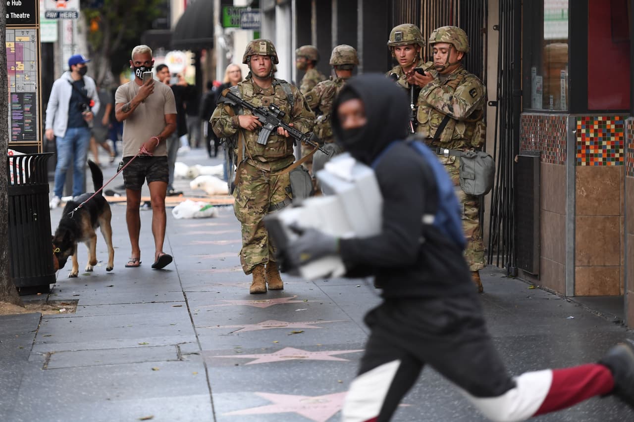 La realidad de los últimos seis días ha agudizado la crisis económica que miles de negocios debieron afrontar por el cierre de dos meses tras la llegada del 
<a href="https://www.univision.com/temas/coronavirus">coronavirus</a>.