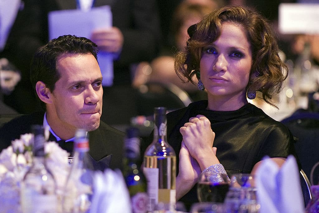 Unos días depués, ese mismo año, J Lo y Marc Anthony se veían menos felices que que de costumbre durante el discurso del presidente Barack Obama en la gala del Congressional Hispanic Caucus Institute. (Foto: JIM WATSON/AFP/Getty Images).
<br>