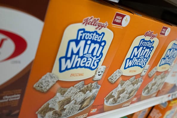 <b>Frosted mini wheats</b>: sus 12 gramos de azúcar añadida superan de lejos el límite de 2.5 gramos establecido por la norma propuesta de la FDA. 
<br>