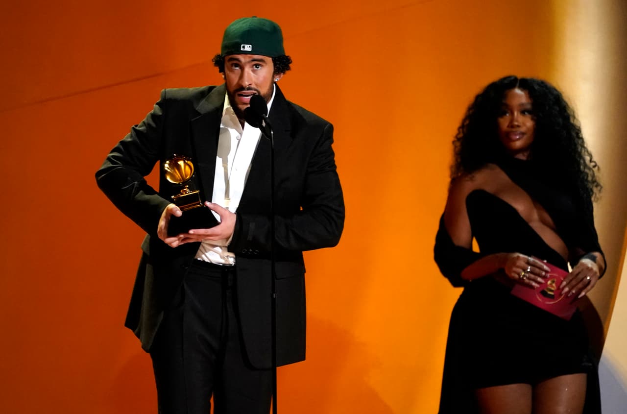 Además, el cantante se llevó el GRAMMY a Mejor Álbum de Música Urbana.
<br>