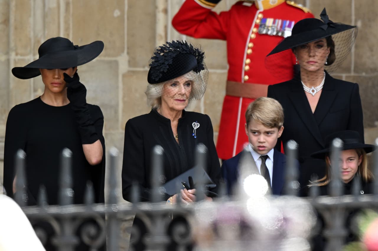 Según la propia Meghan Markle, cuando ella y Harry desempeñaron su cargo en la realeza llegaron a sentir que el único apoyo que tenían era el de la difunta monarca.