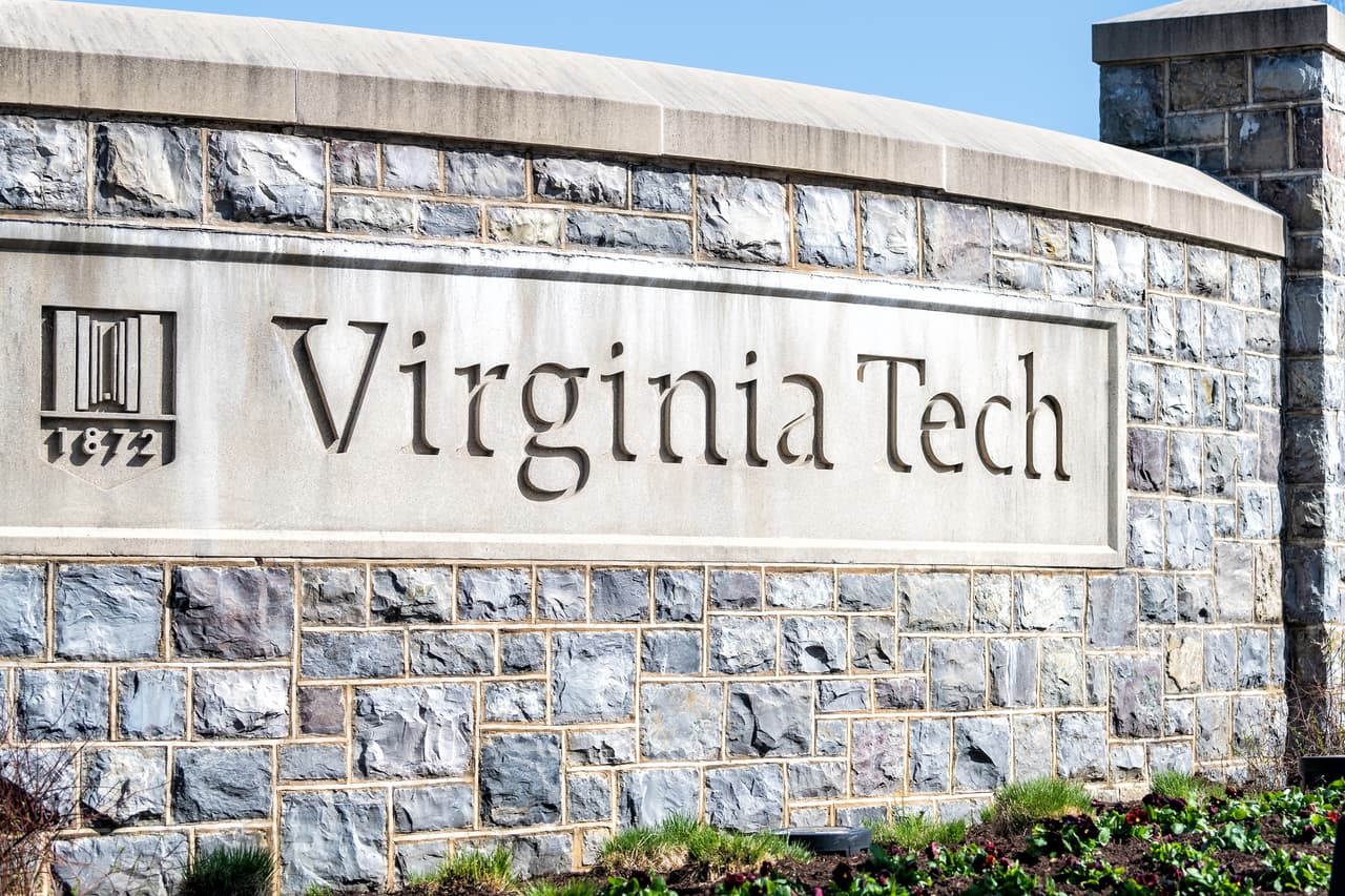 <b>Virginia: </b>En 2014 se estableció que en este estado los beneficiarios de DACA pueden pagar matrículas estatales en los centros de educación superior.