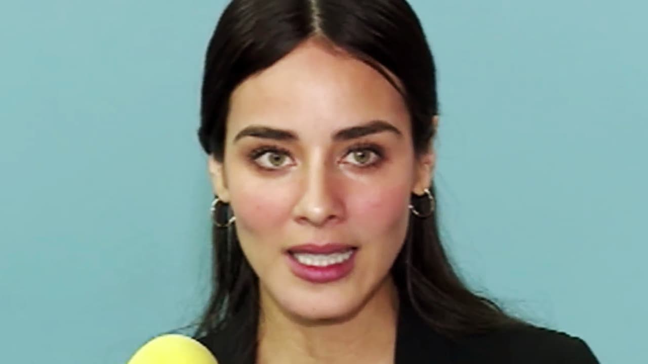 En el show mexicano la actriz compartió su experiencia al tener
<b> estrías en su cuerpo</b>, marcas por las que 
<b>perdió oportunidades laborales</b>.
<br>