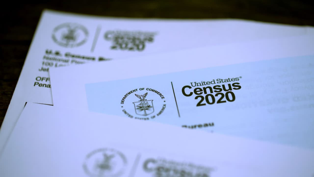 "Es inconstitucional": otra corte federal bloquea la orden de Trump de excluir a los indocumentados del Censo 2020